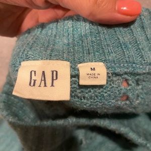 Gap Sweater